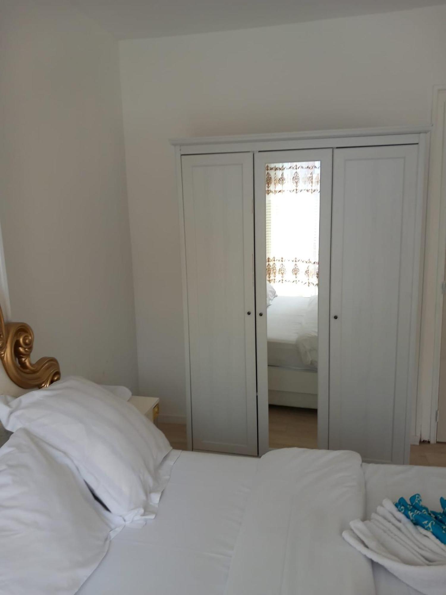 Villa Les Jardins Secrets Romilly-sur-Seine Esterno foto